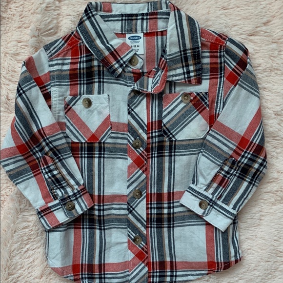 Old Navy Other - NWOT old navy 6-12M button up